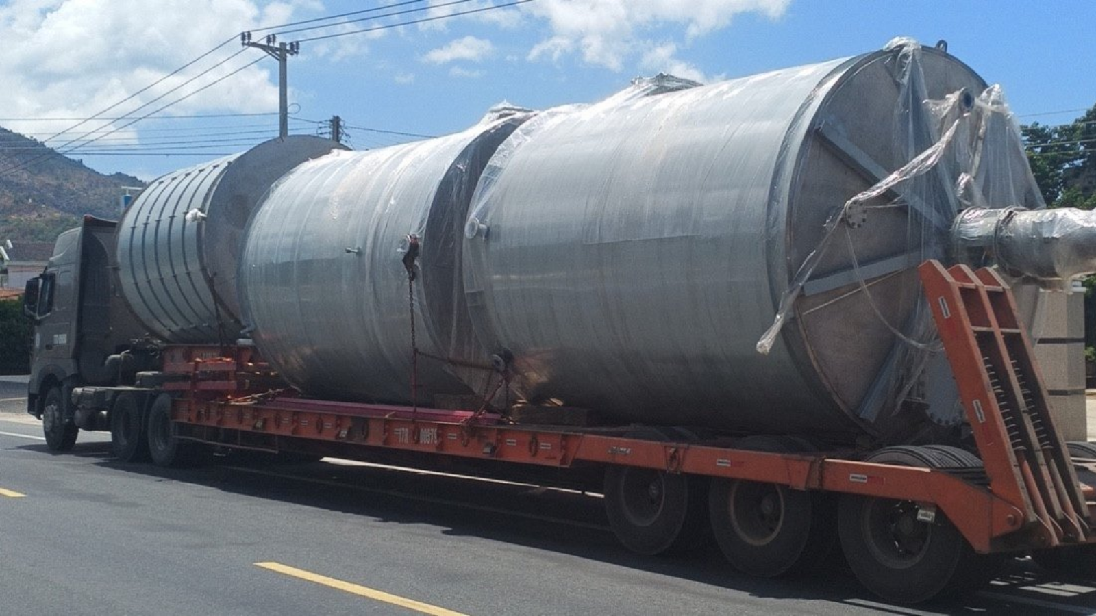 vận chuyển hàng quá khổ quá tải, minh vân logistics