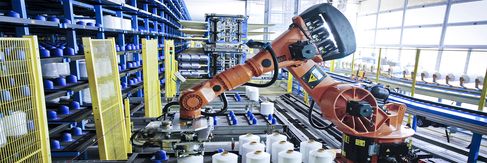 Vận Chuyển Hàng Dệt May Xuất Khẩu: Giải Pháp GOH & Gom Hàng Lẻ, minh vân logistics