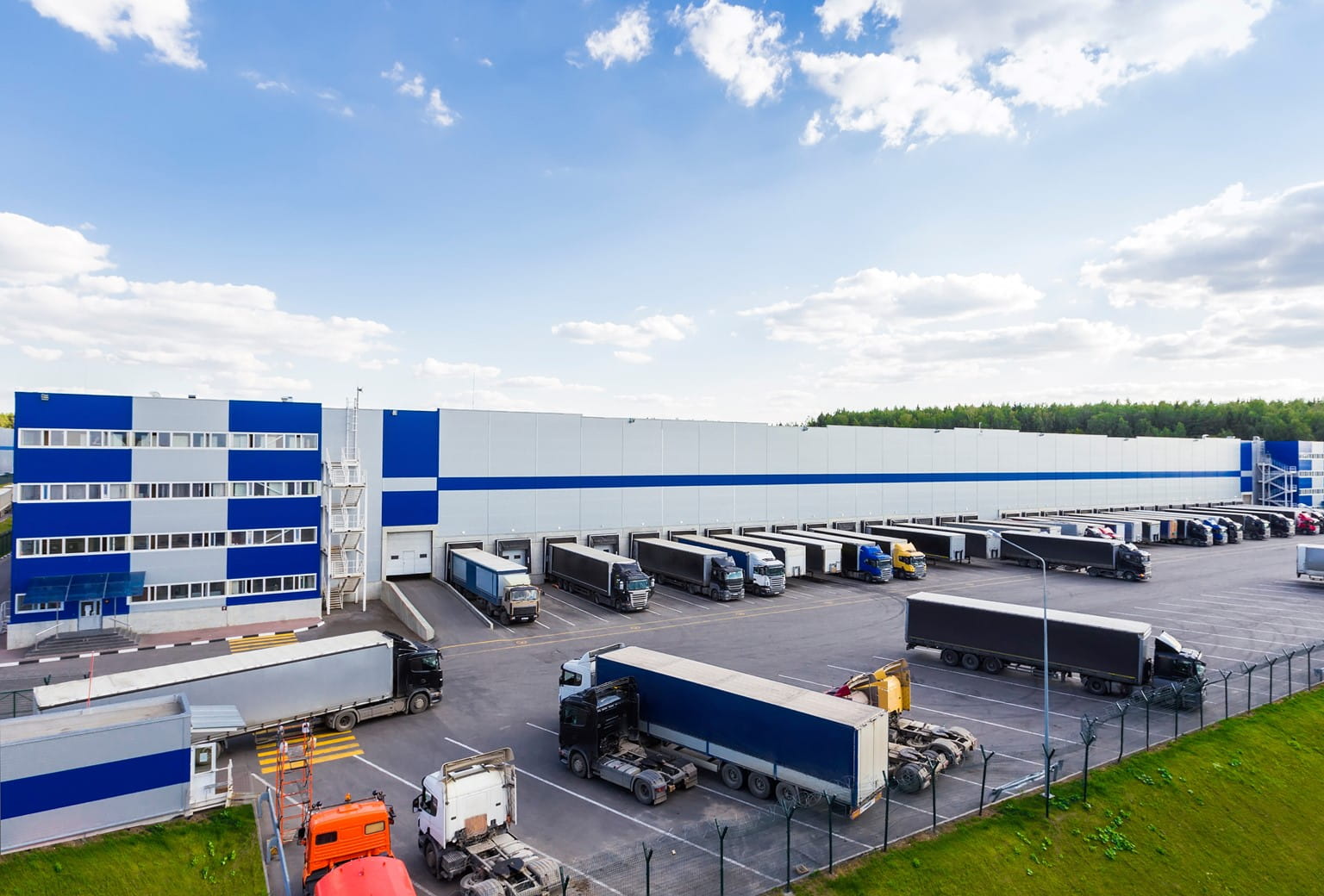 Vận Chuyển Linh Kiện Điện Tử & Máy Móc: An Toàn Tuyệt Đối, Chống Số, minh vân logistics